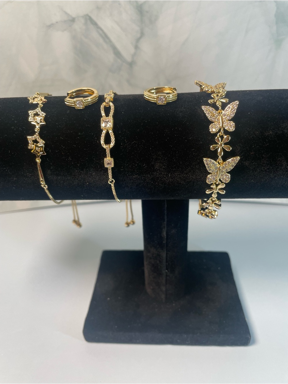 4-piece jewelry set, 3 bracelets with 1 pair earrings, all gold tone and pretty